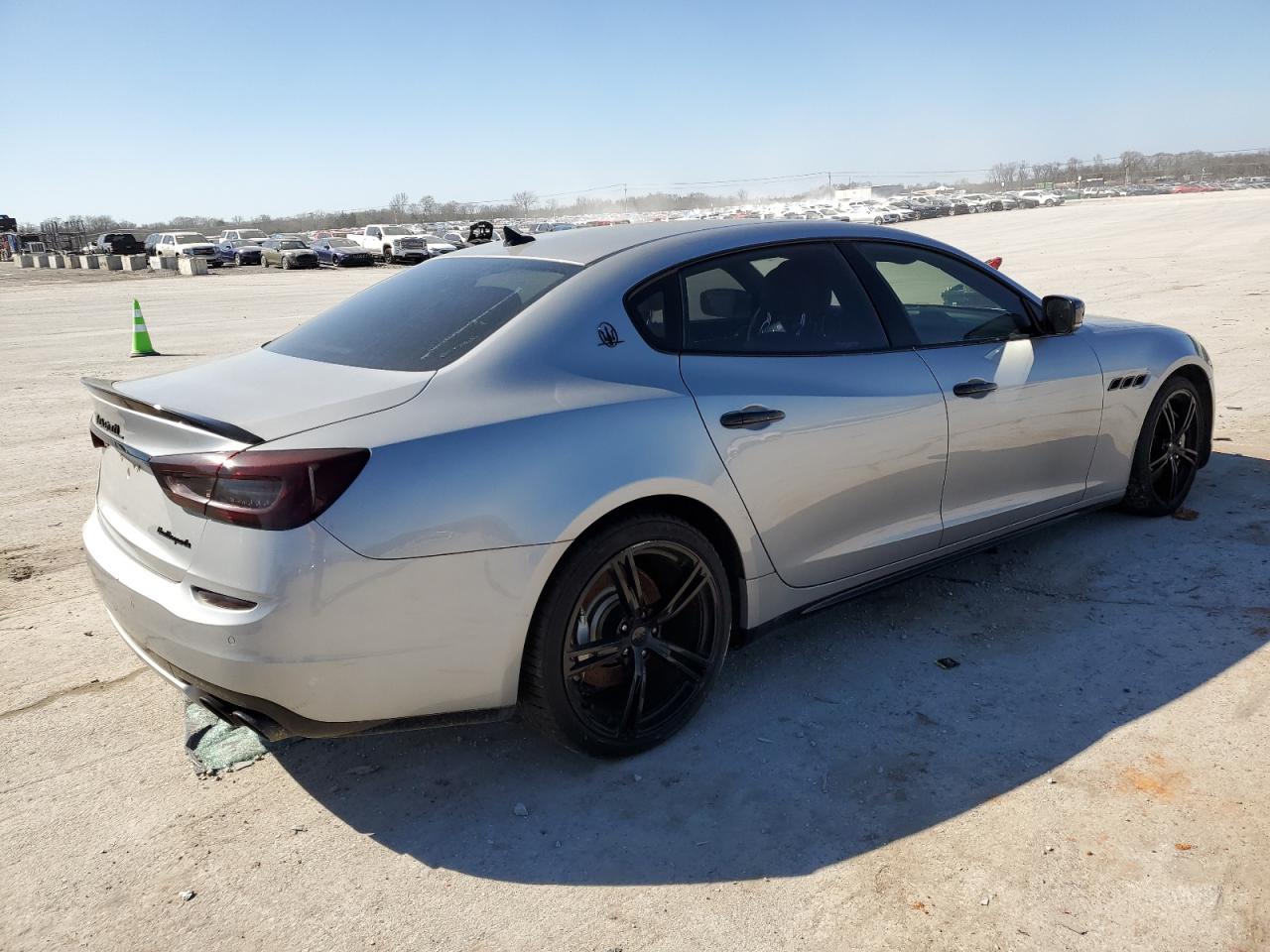 2015 Maserati Quattroporte S vin: ZAM56RRAXF1151835