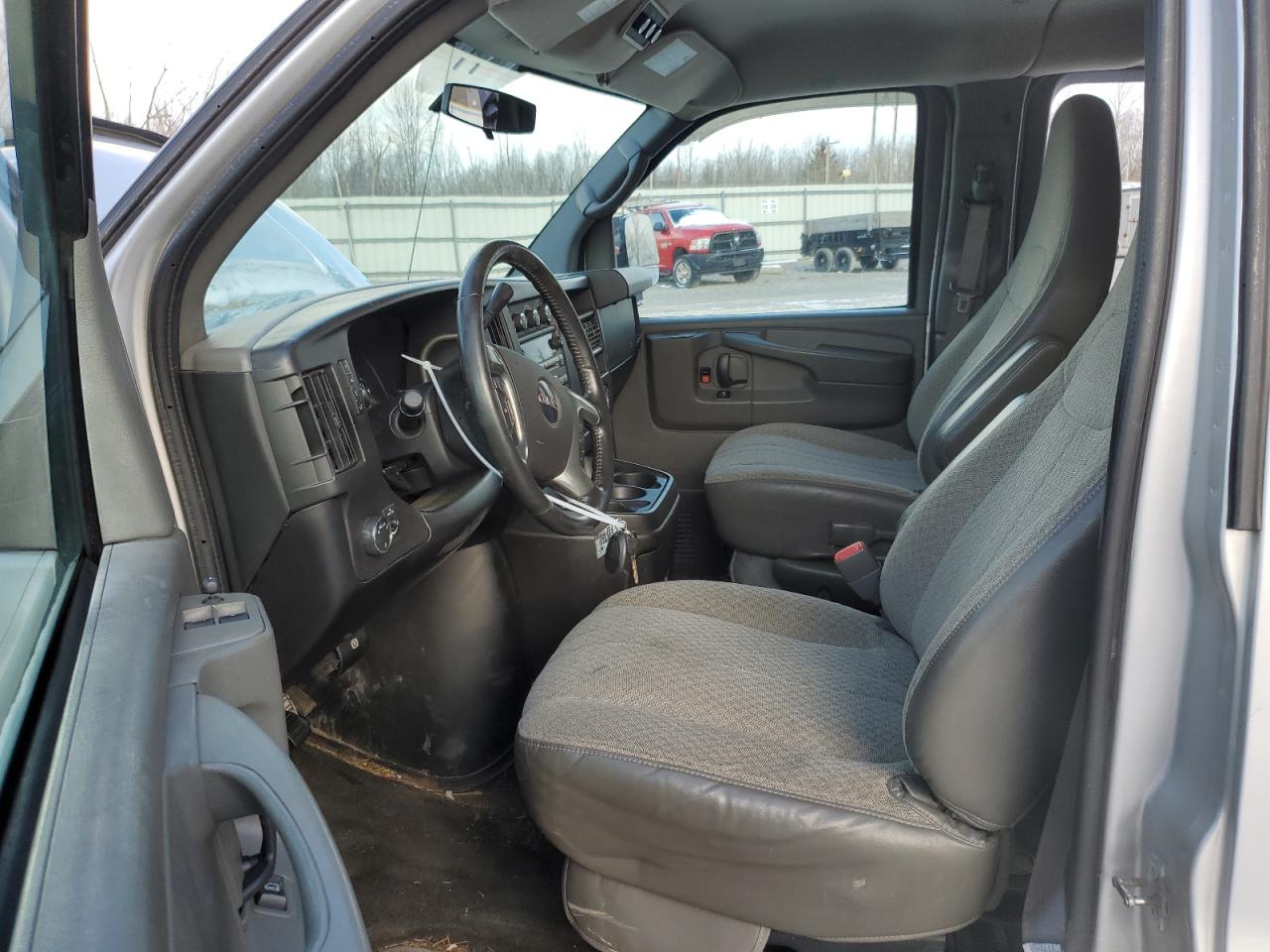 1GKUHCD40A1184428 2010 GMC Savana G1500 Lt