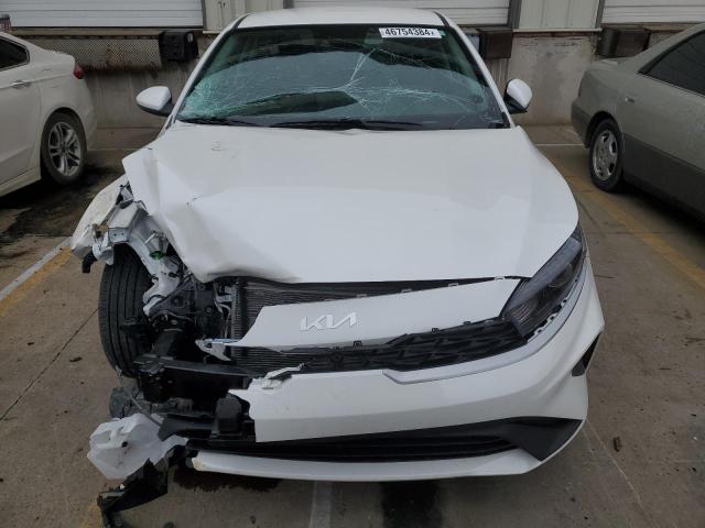 3KPF24AD7PE685841 Kia Forte LX 5