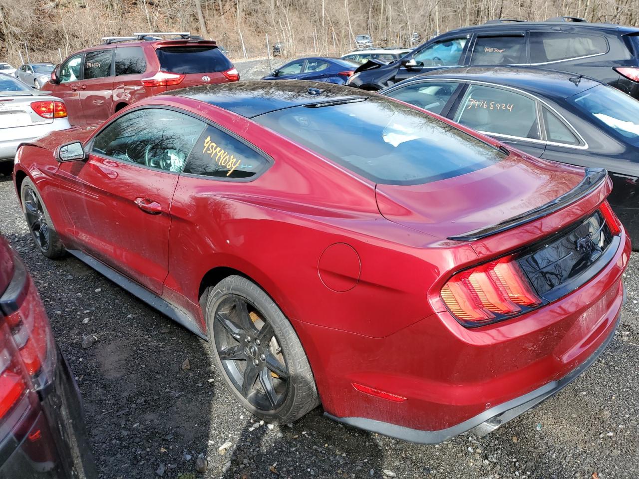 2018 Ford Mustang vin: 1FA6P8TH1J5127338