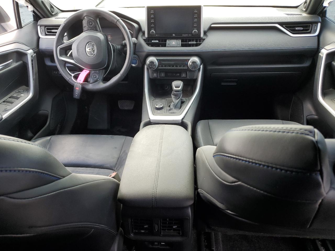 TOYOTA RAV4 XSE -
