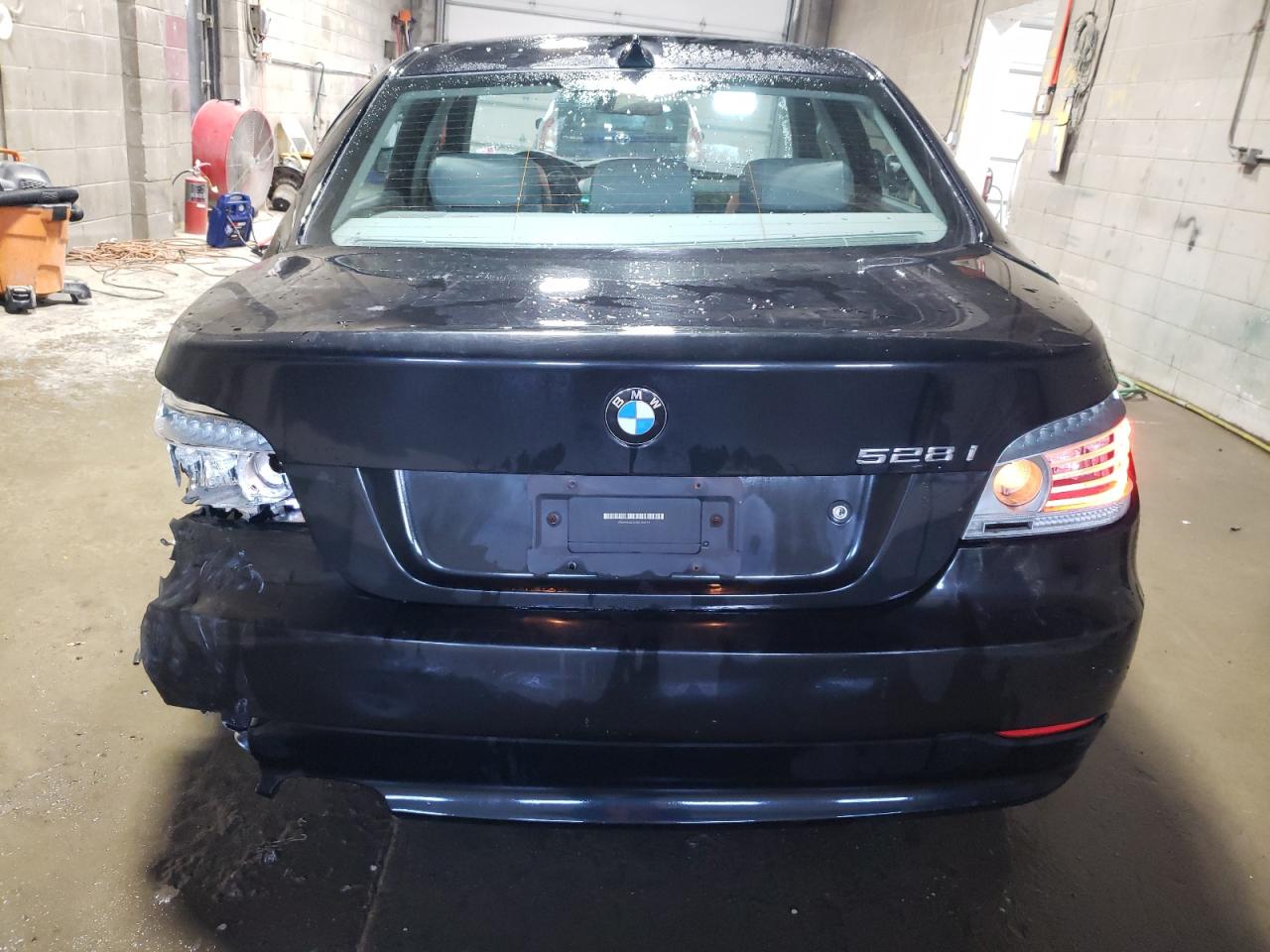 WBANU53518C116779 2008 BMW 528 I