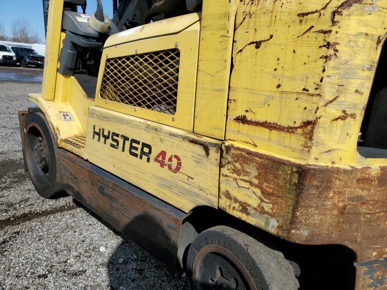 Lot #2411658212 2004 HYST FORKLIFT