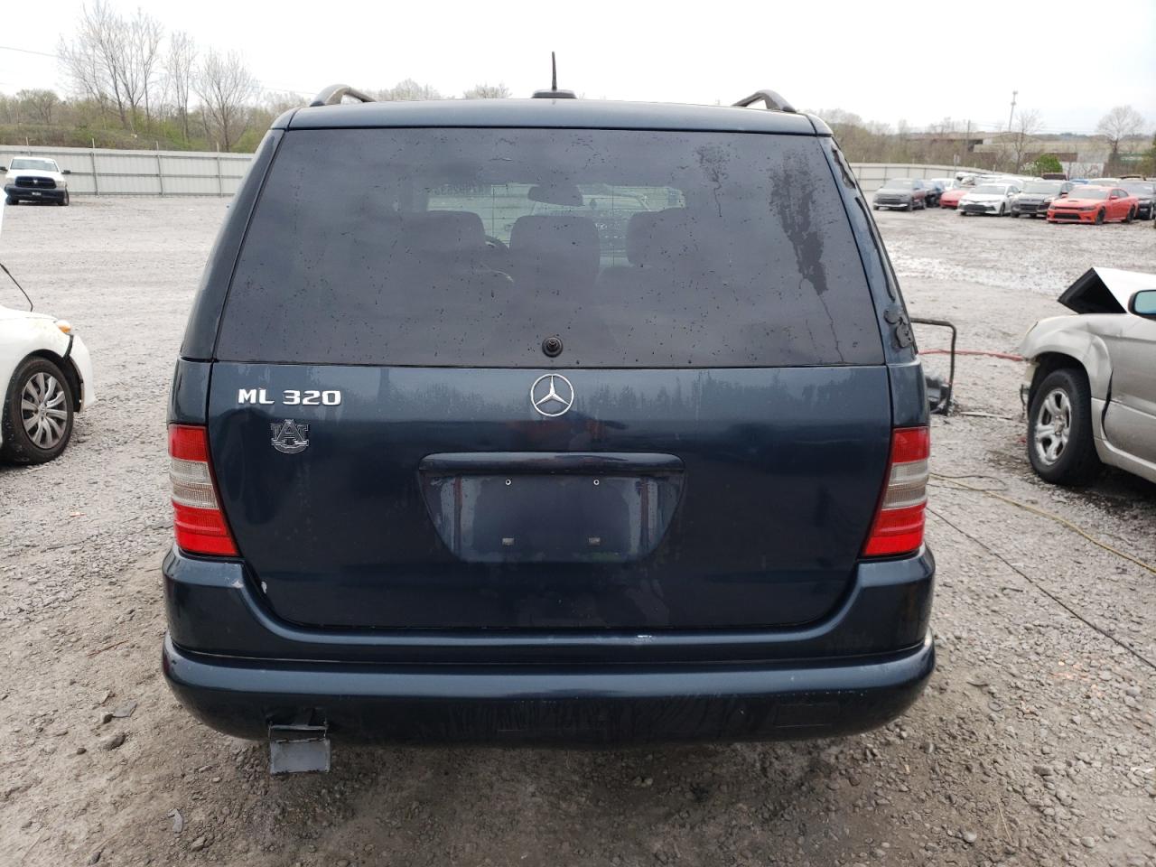 4JGAB54E91A260356 2001 Mercedes-Benz Ml 320