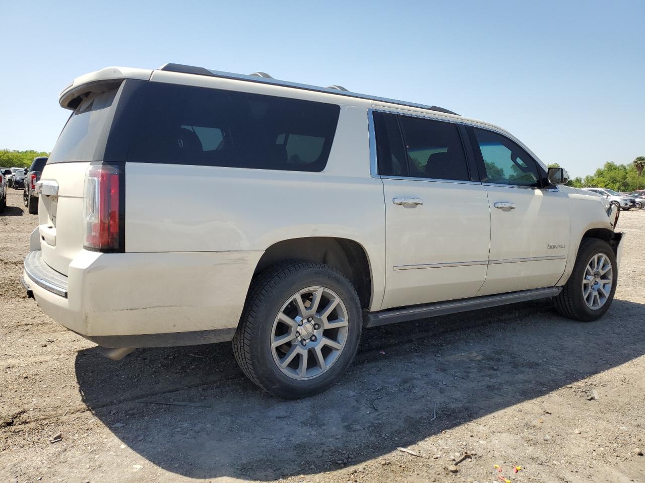 1GKS1JKJ4FR695125 2015 GMC Yukon Xl Denali