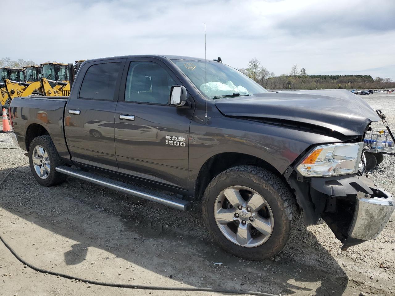 2018 Ram 1500 Slt vin: 3C6RR7LG3JG219683