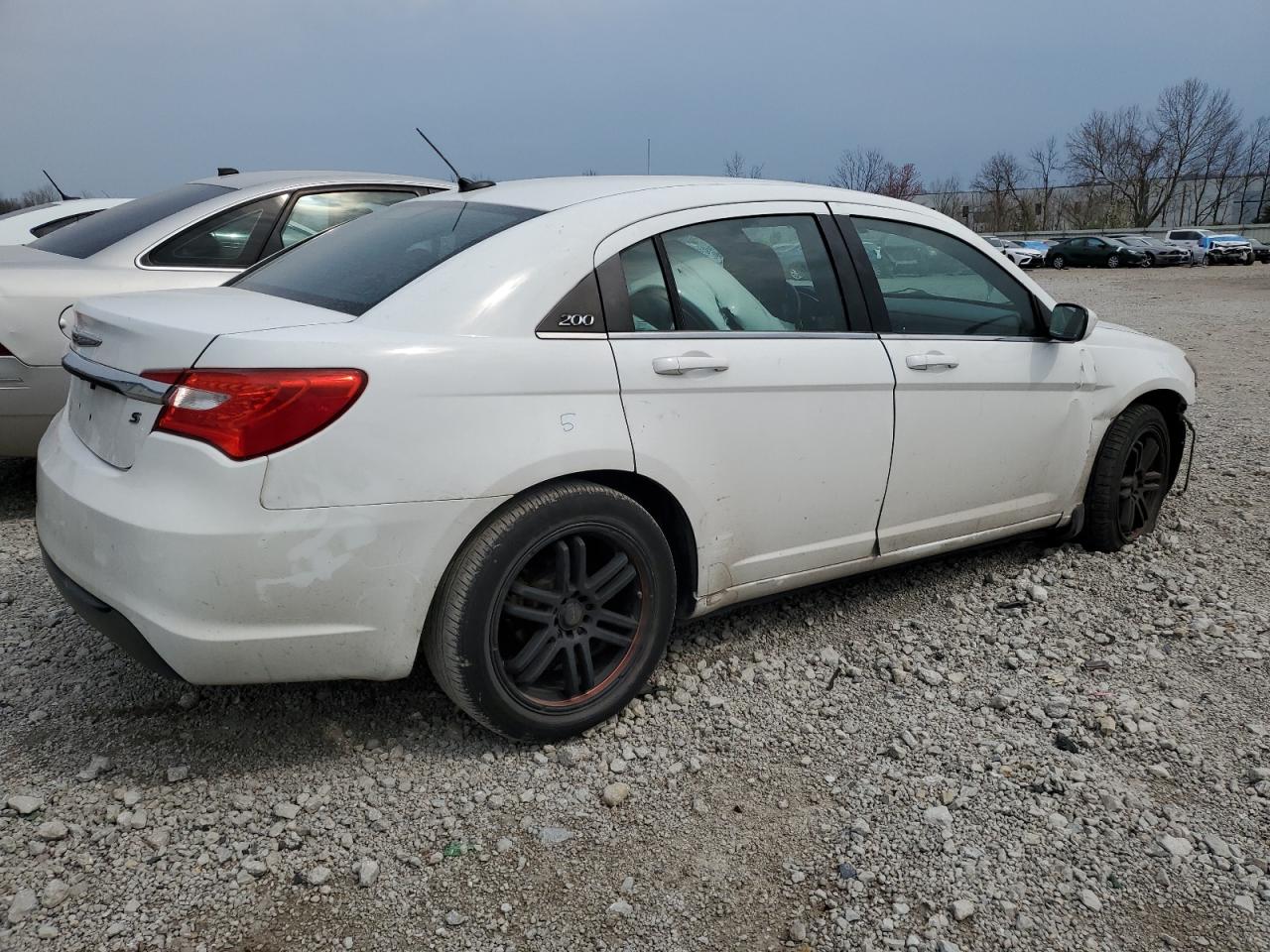 1C3CCBBB5DN540147 2013 Chrysler 200 Touring