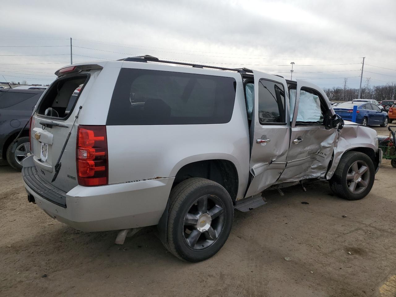 1GNSKHE37BR286214 2011 Chevrolet Suburban K1500 Ls