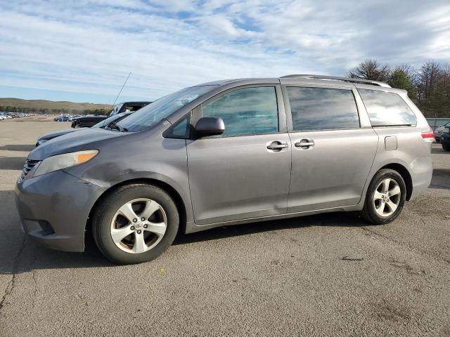 Lot #2473179276 2011 TOYOTA SIENNA LE salvage car