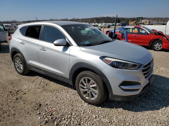 VIN KM8J23A44HU313733 2017 Hyundai Tucson, SE no.4