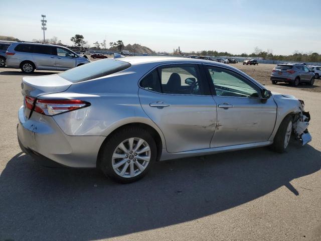 VIN 4T1B11HK0KU840353 2019 Toyota Camry, L no.3