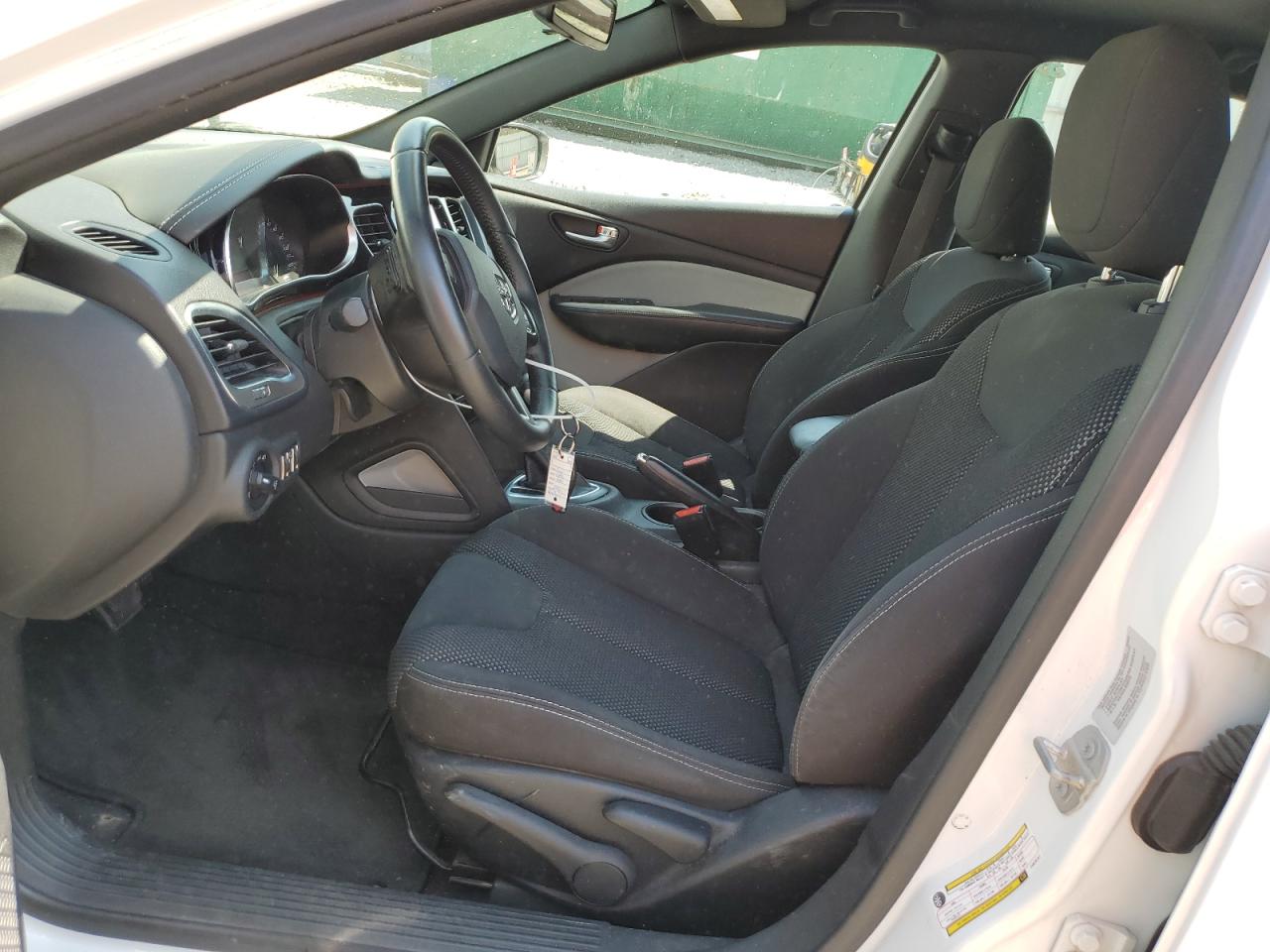 1C3CDFBB9FD316151 2015 Dodge Dart Sxt