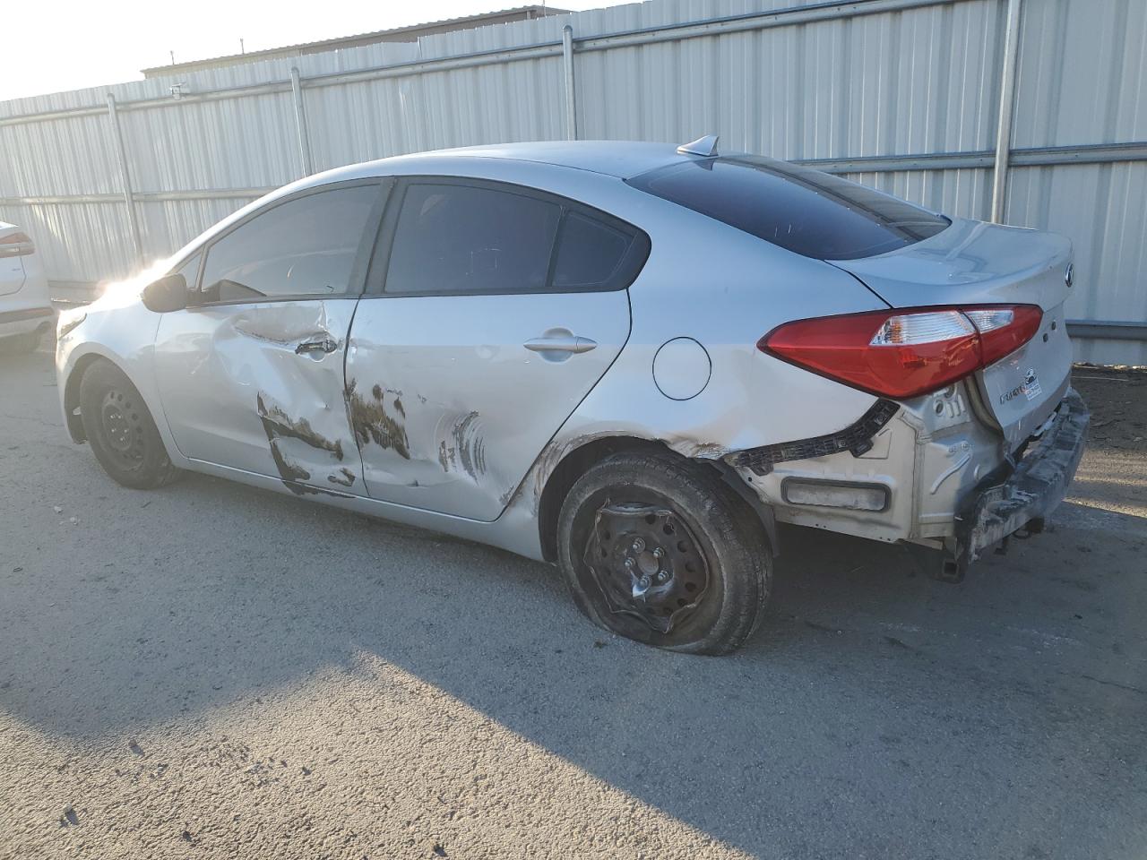 KNAFK4A6XG5607967 2016 Kia Forte Lx