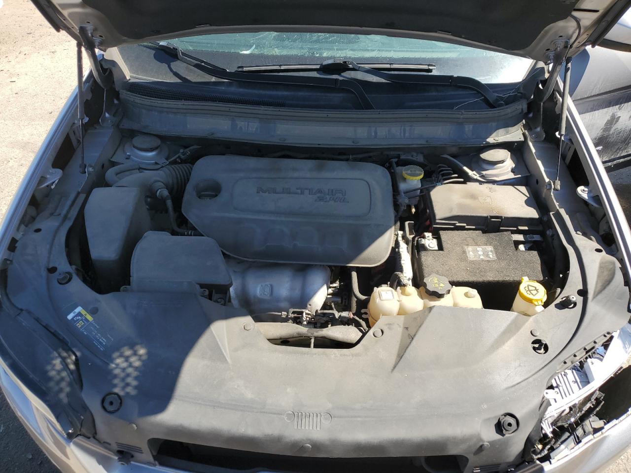 1C4PJLCB2KD344712 2019 Jeep Cherokee Latitude