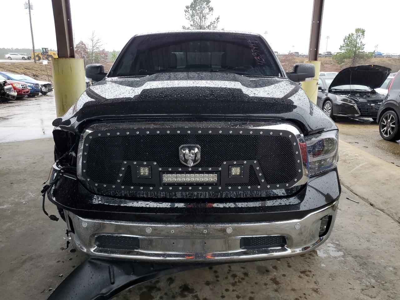 1C6RR6TT5JS149233 2018 Ram 1500 Slt