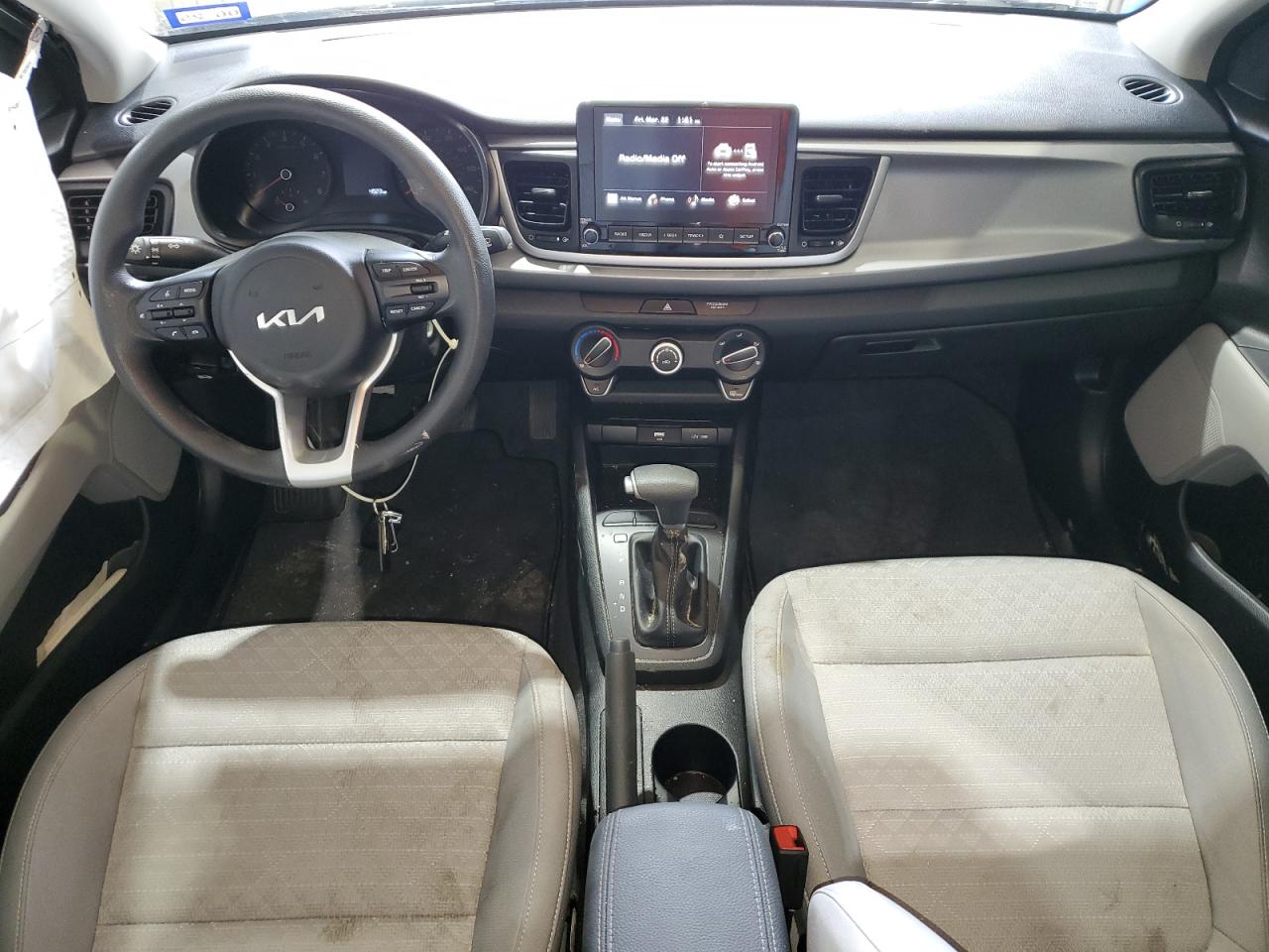 3KPA24AD8PE585354 2023 Kia Rio Lx