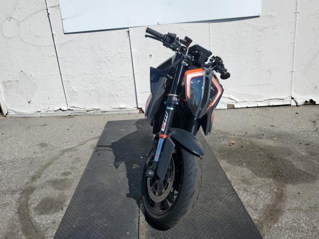 2020 KTM 1290 SUPER - VBKV3940XLM925084