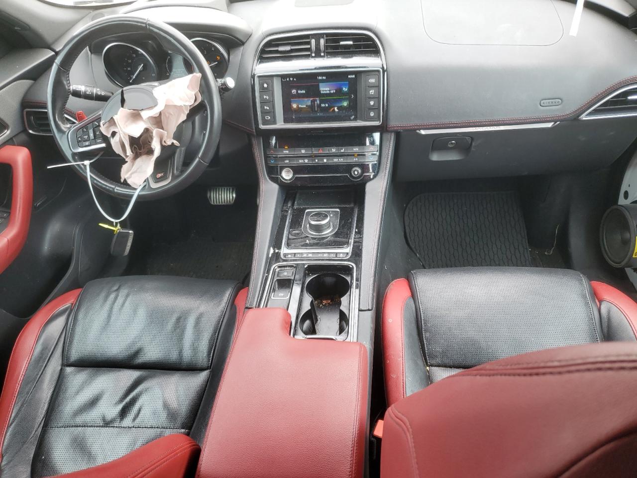 SADCM2FV5JA286086 2018 Jaguar F-Pace S