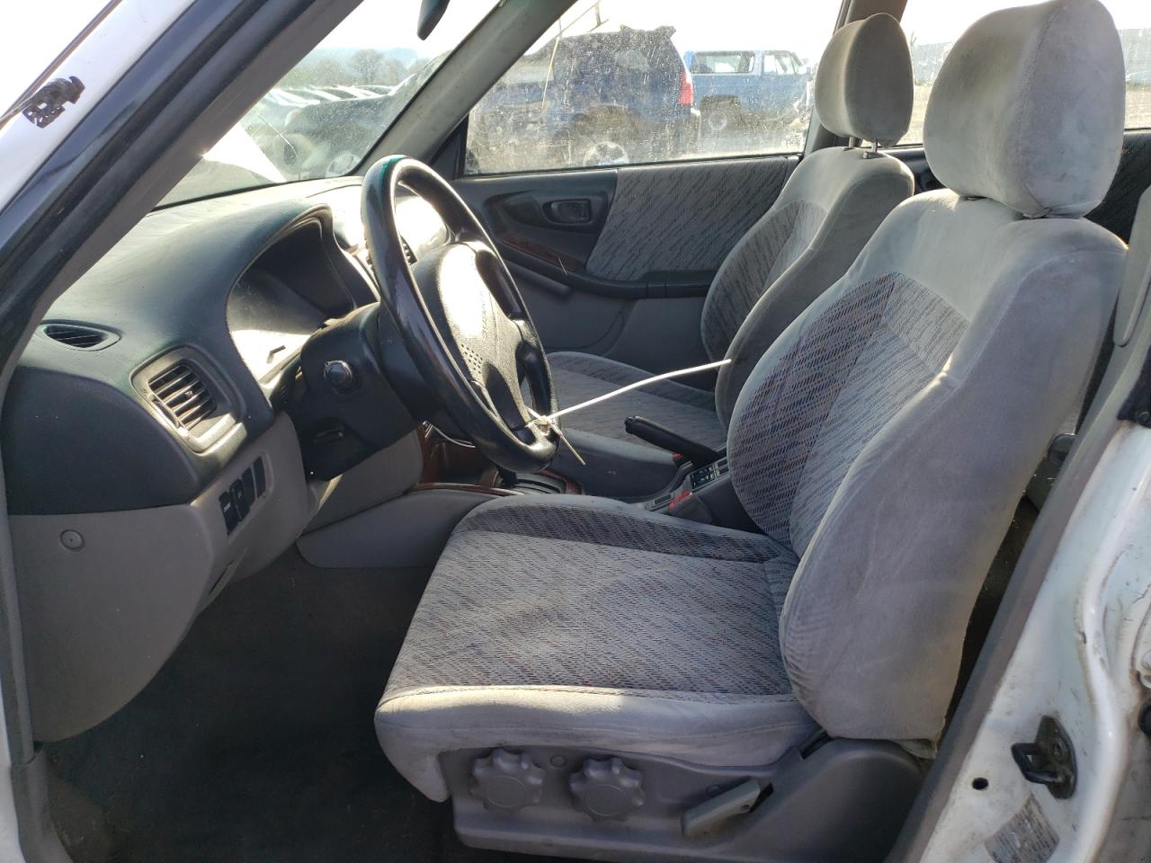 jf1sf6557wh782019 JF1SF6557WH782019 1998 Subaru Forester S