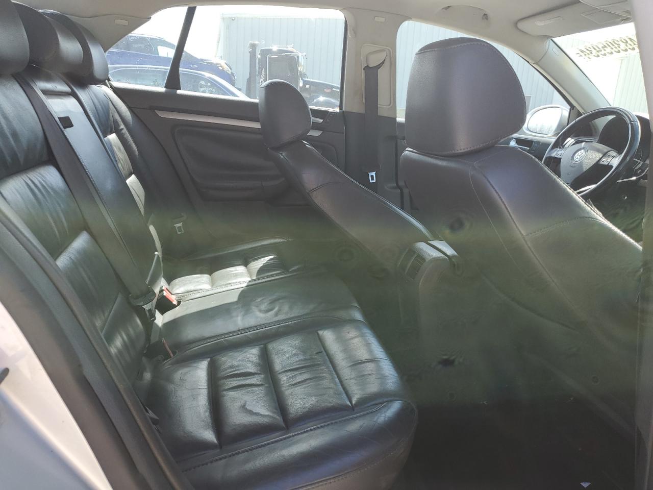 3VWDT71K56M052681 2006 Volkswagen Jetta Tdi Option Package 2