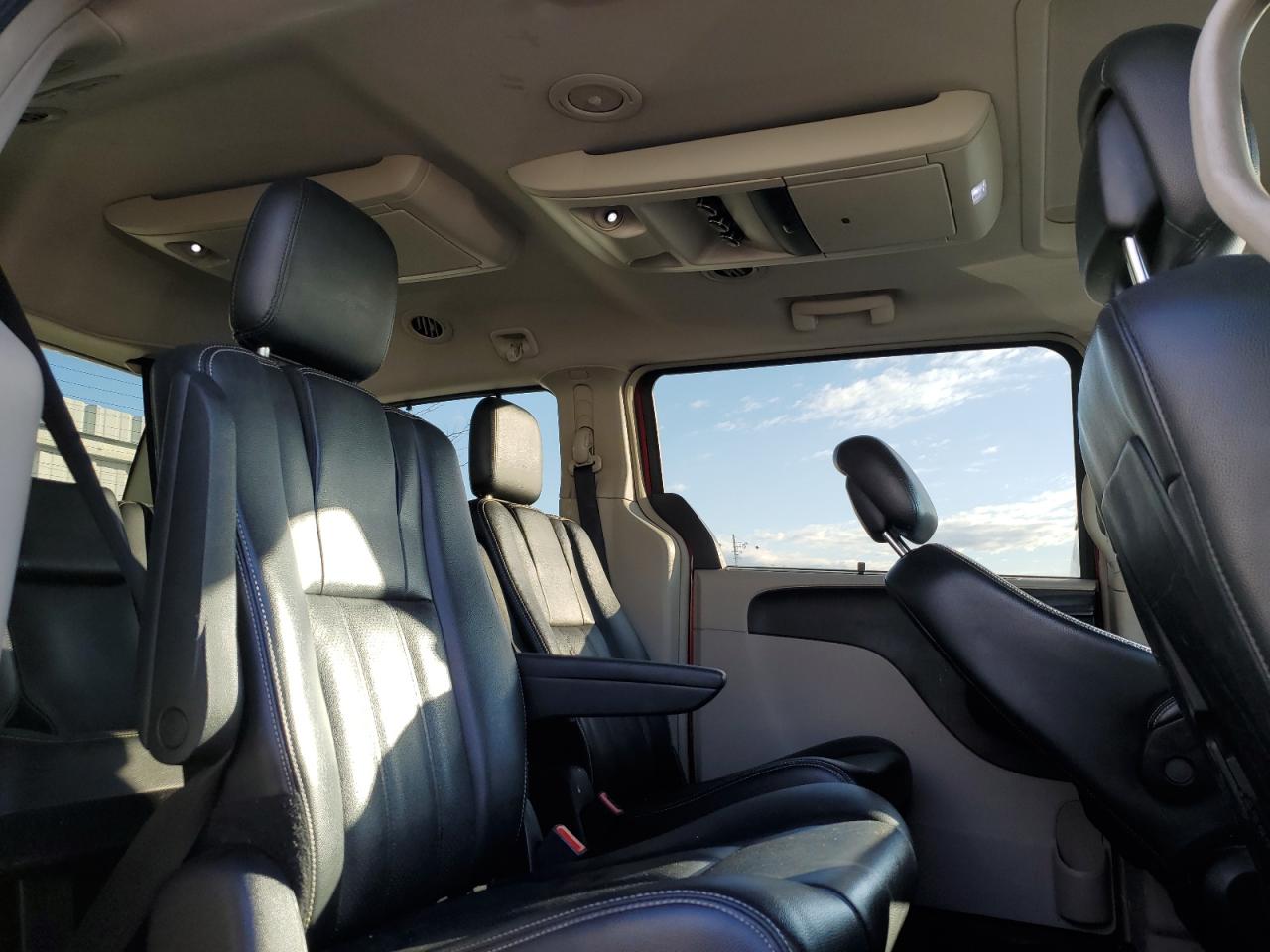 2C4RC1CG2DR722529 2013 Chrysler Town & Country Touring L