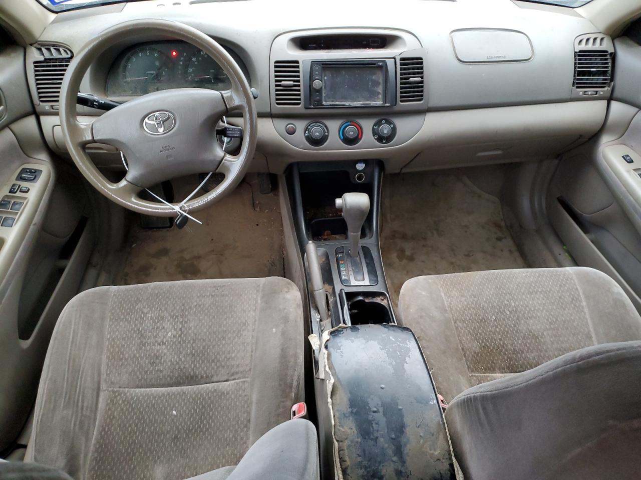 JTDBE32K640263447 2004 Toyota Camry Le