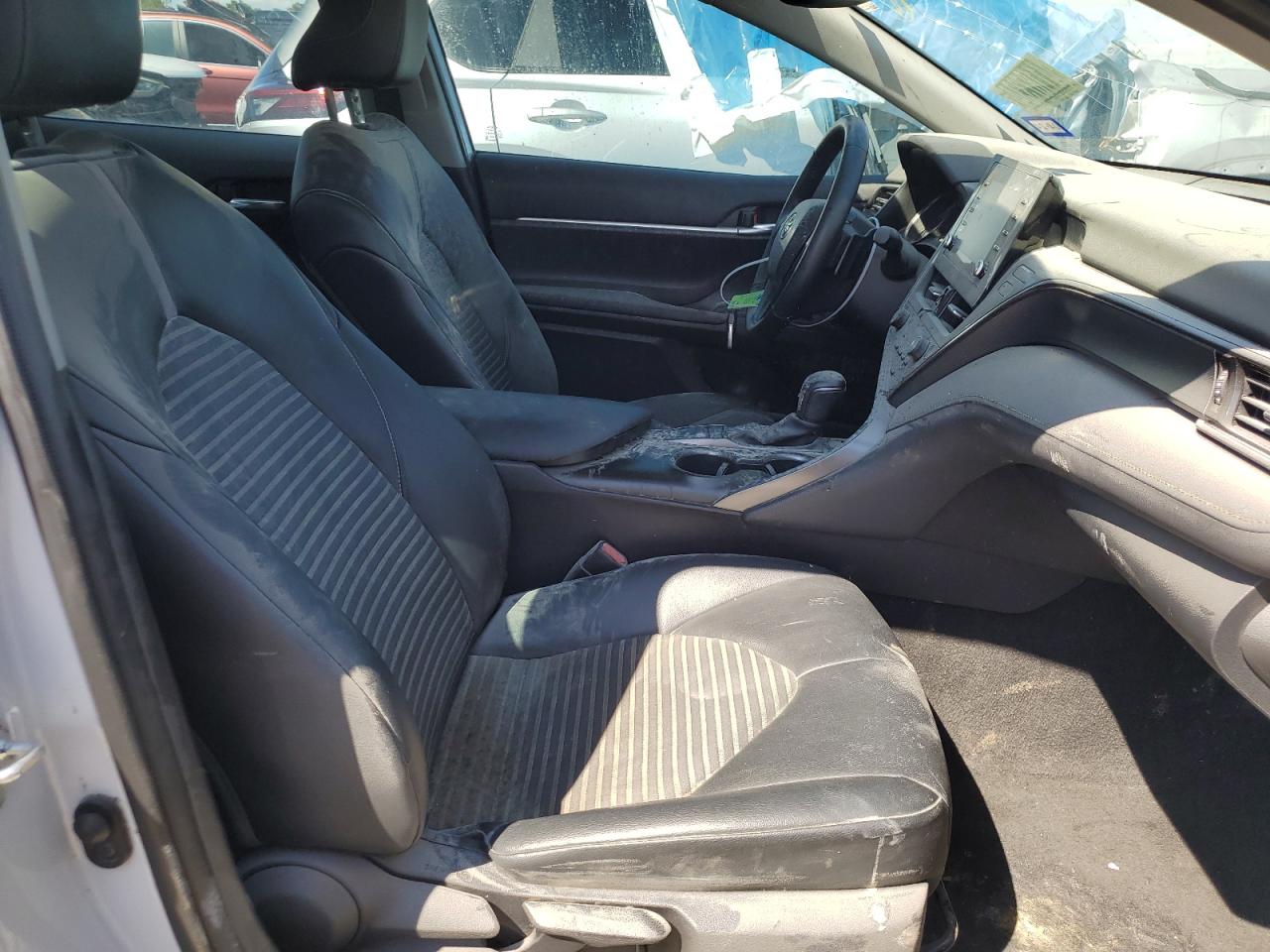 4T1T11AK9NU006102 2022 Toyota Camry Se