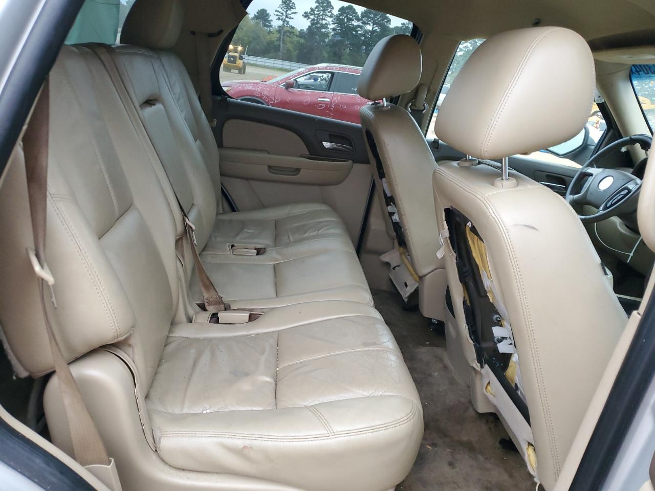 1GNSCBE03BR273055 2011 Chevrolet Tahoe C1500 Lt