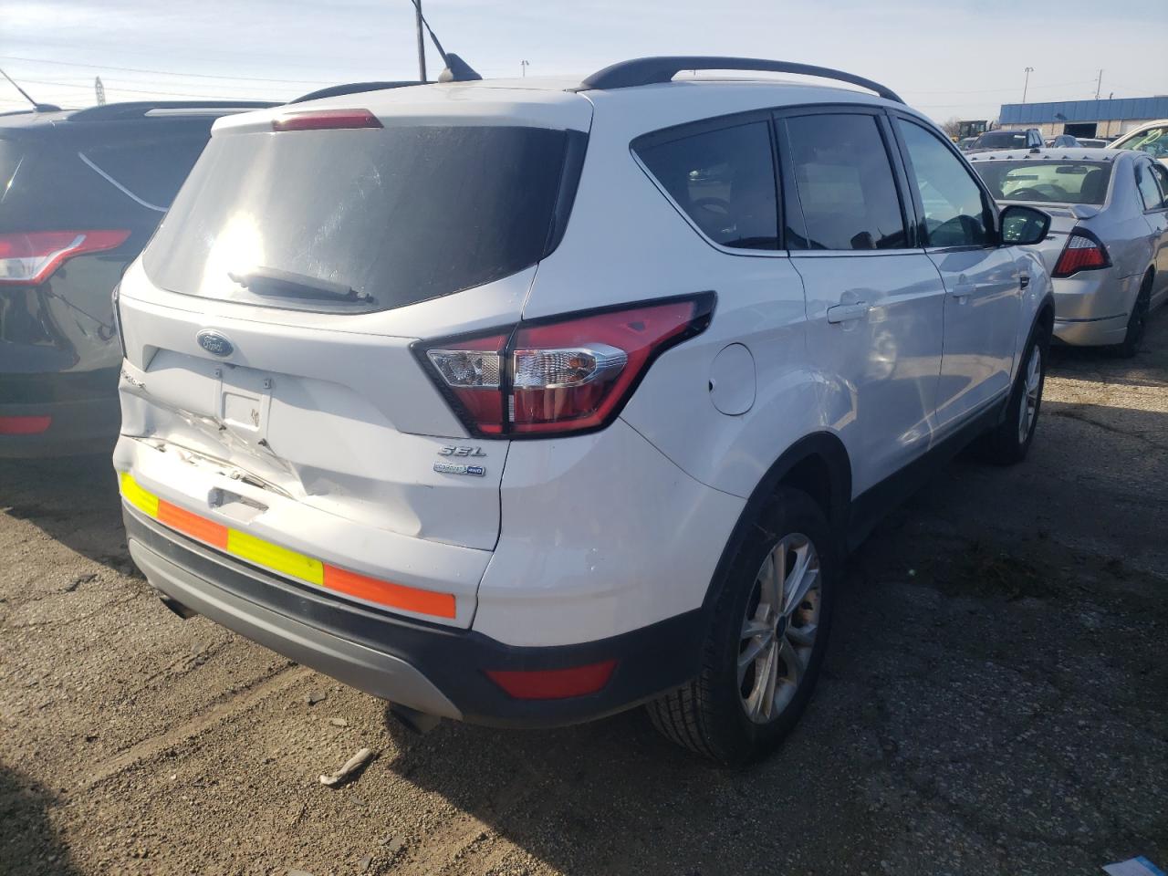 1FMCU9HD9JUD23658 2018 Ford Escape Sel