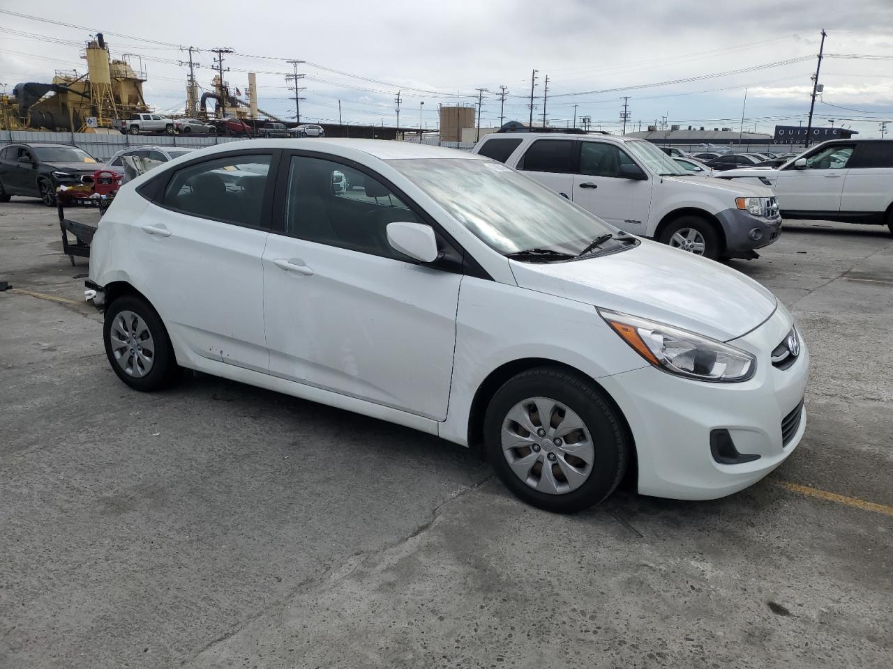 KMHCT4AE2HU240446 2017 Hyundai Accent Se