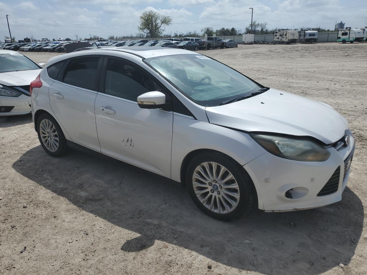 2012 Ford Focus Titanium vin: 1FAHP3N25CL295096