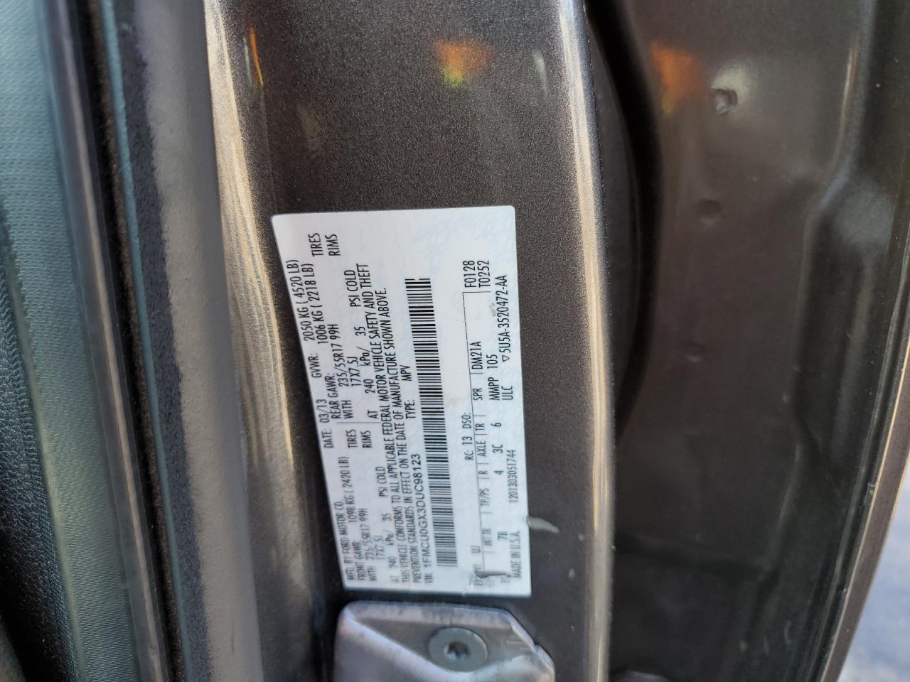 1FMCU0GX3DUC98123 2013 Ford Escape Se