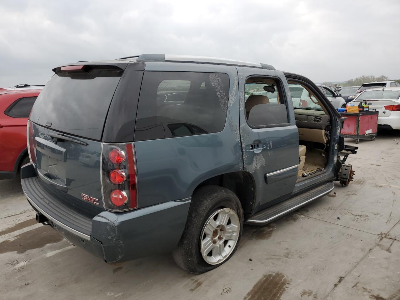 1GKFK63817J308652 2007 GMC Yukon Denali