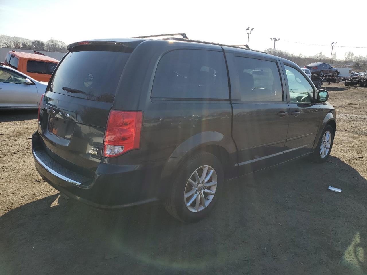 2C4RDGCG7ER121618 2014 Dodge Grand Caravan Sxt