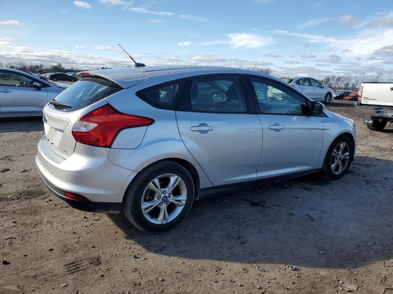 2012 Ford Focus Se vin: 1FAHP3K26CL265108