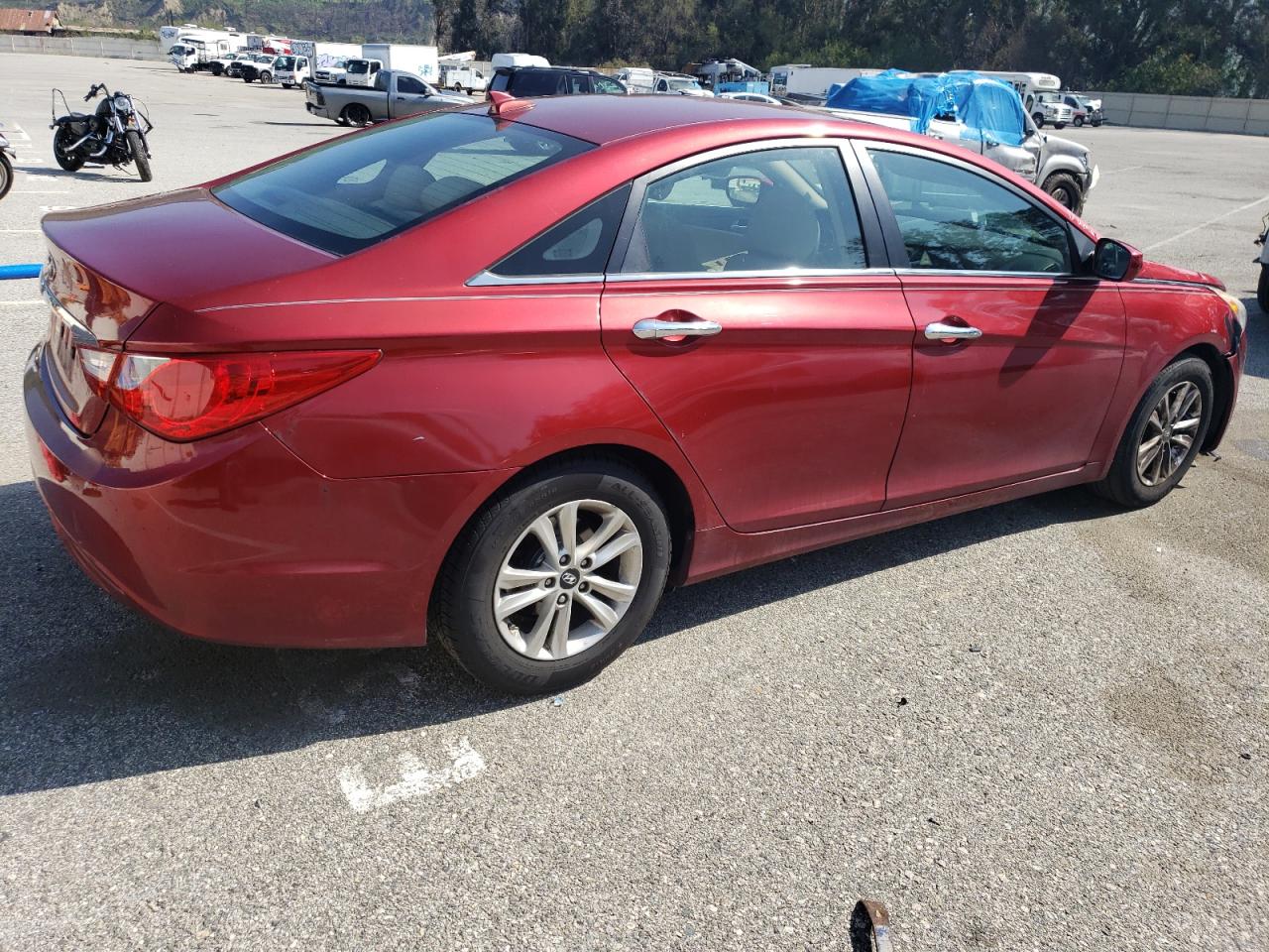 5NPEB4AC1DH705558 2013 Hyundai Sonata Gls