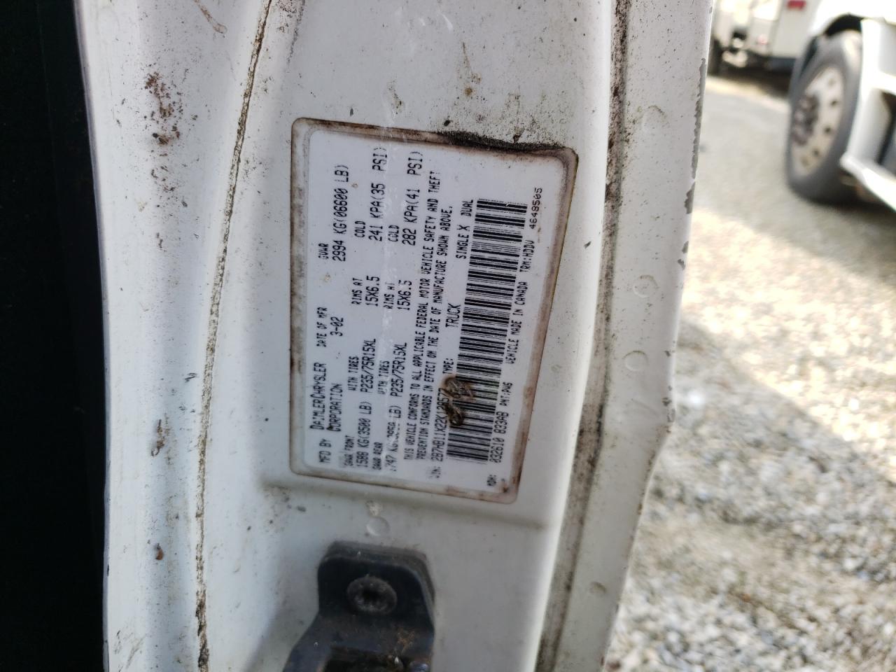 2B7HB11X22K128577 2002 Dodge Ram Van B1500