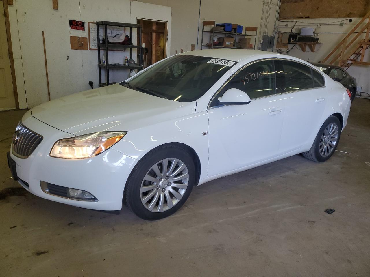 W04GN5EC3B1097119 2011 Buick Regal Cxl