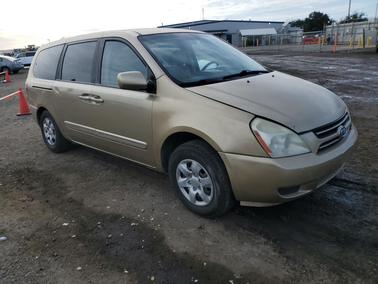 KNDMB233666061825 2006 Kia Sedona Ex