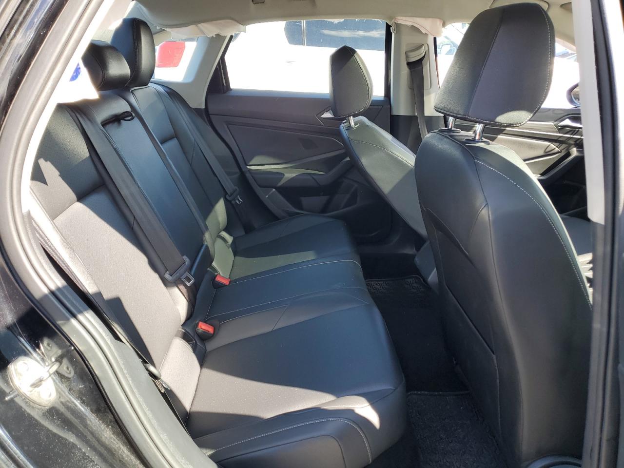 3VWE57BU5KM099718 2019 Volkswagen Jetta Sel