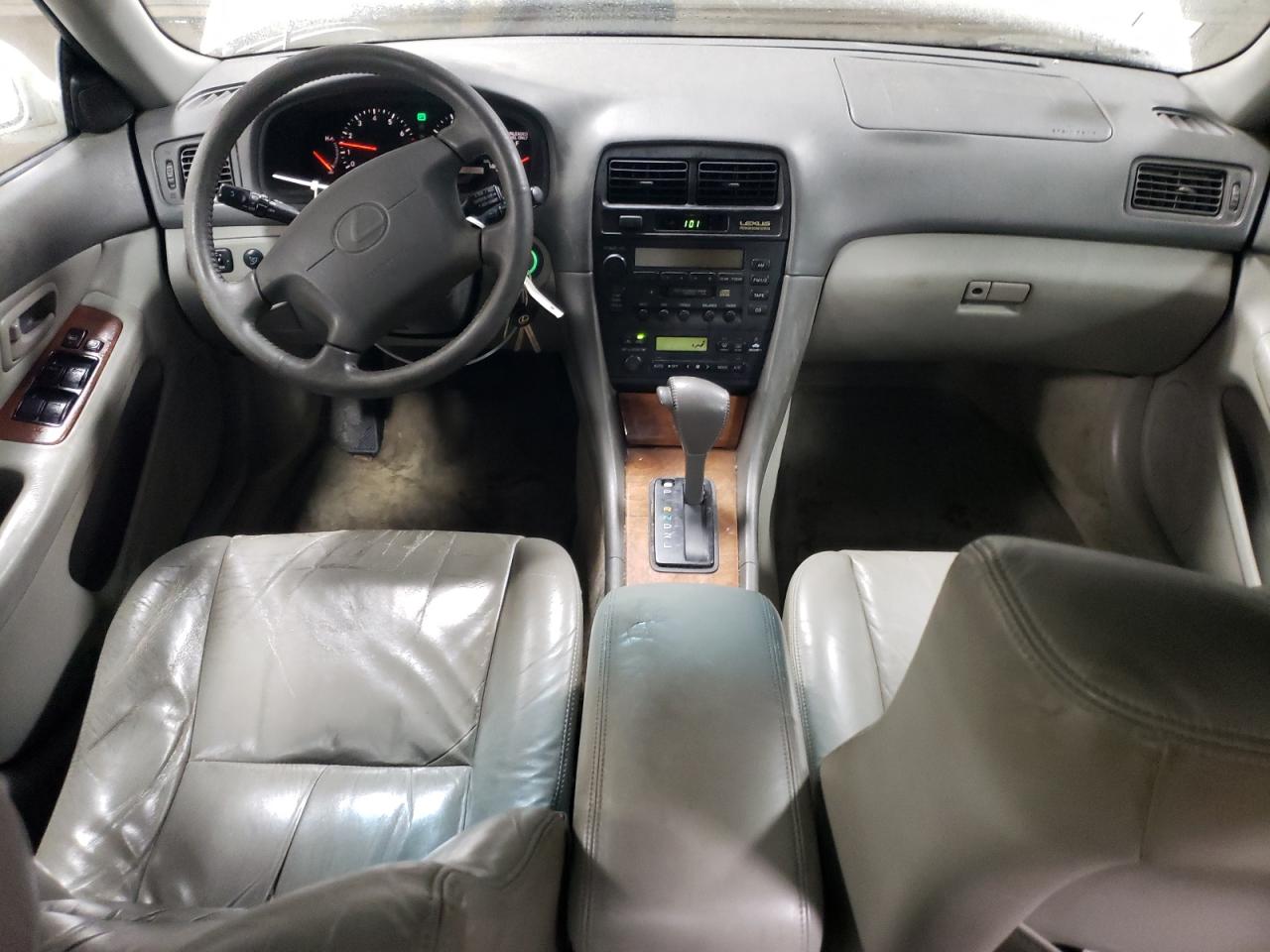 JT8BF28G1W0137413 1998 Lexus Es 300