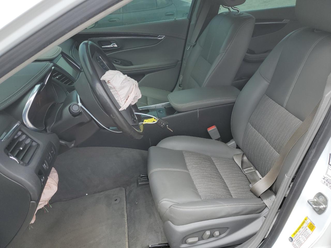 2G1115SL3F9103894 2015 Chevrolet Impala Lt