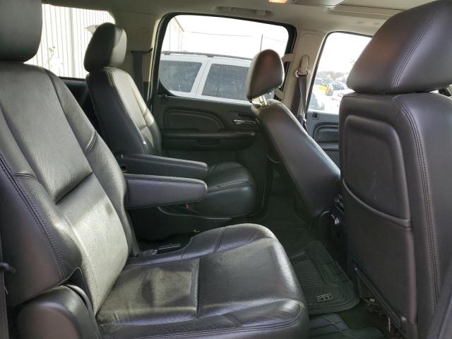 2014 Cadillac Escalade - Image 11