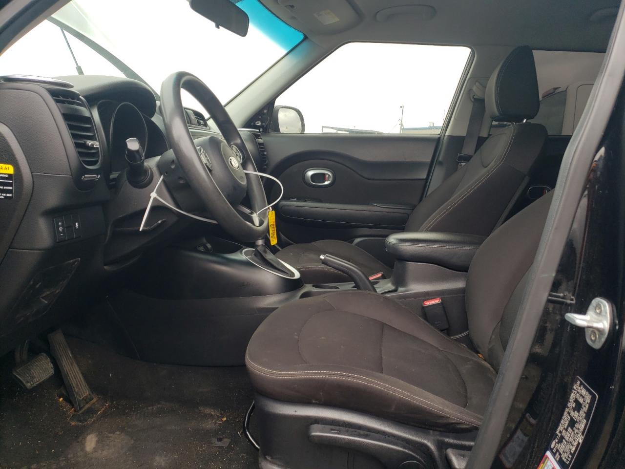 KNDJN2A25G7318019 2016 Kia Soul