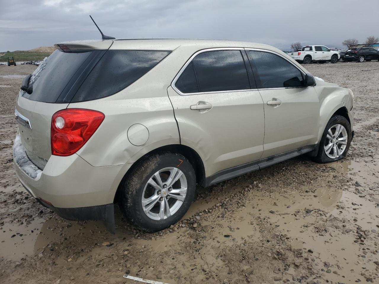 2013 Chevrolet Equinox Ls vin: 2GNFLCEK2D6410980