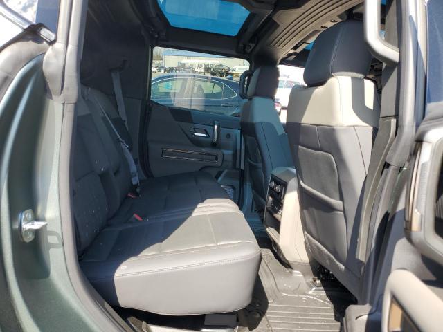 2024 GMC HUMMER SUV - 1GKB0RDC2RU102234