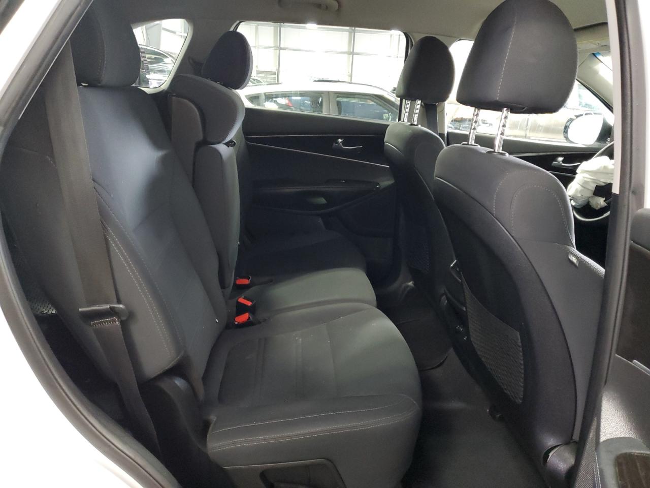 5XYPGDA51KG546508 2019 Kia Sorento Lx