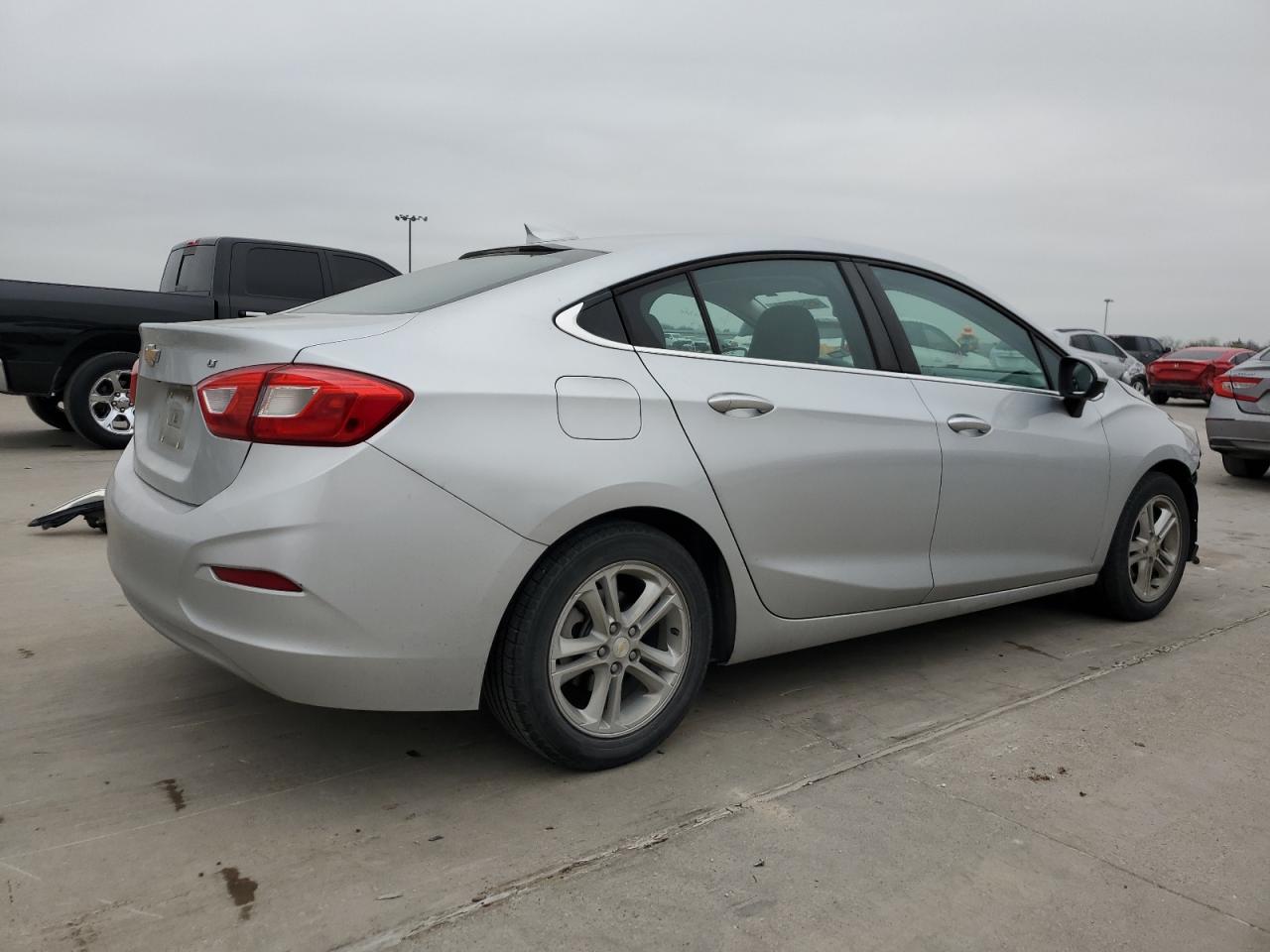 1G1BE5SM3J7111876 2018 Chevrolet Cruze Lt