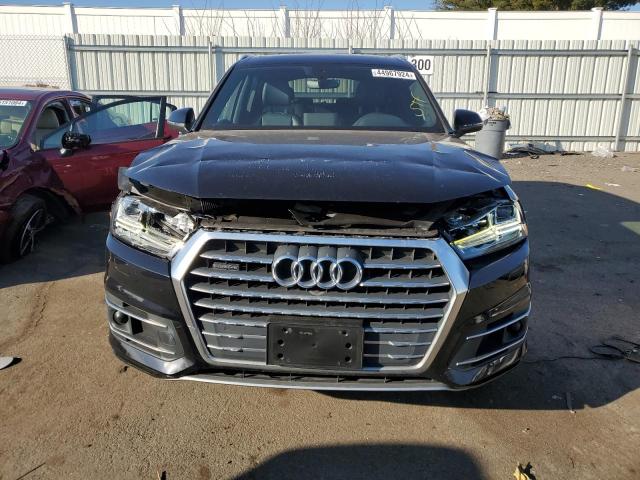 VIN WA1LHAF75JD050042 2018 Audi Q7, Premium Plus no.5