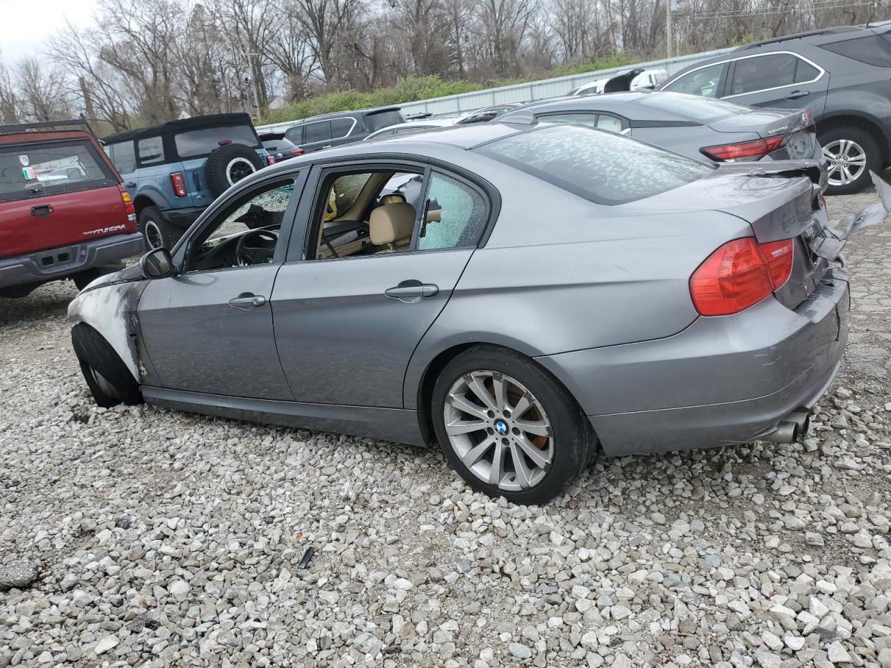 WBAPH7C53BE681927 2011 BMW 328 I